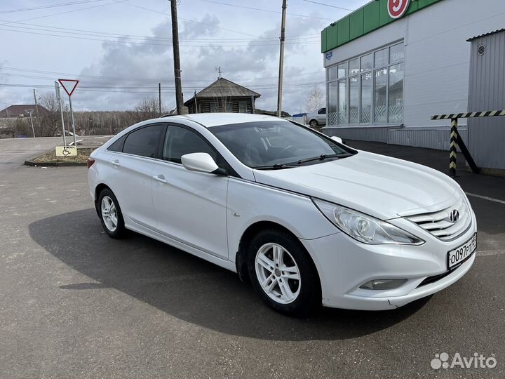 Hyundai Sonata 2.0 AT, 2011, 261 433 км