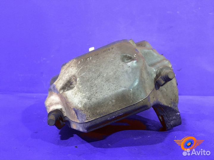 Суппорт передний левый Volkswagen Touareg 2 (Nf)