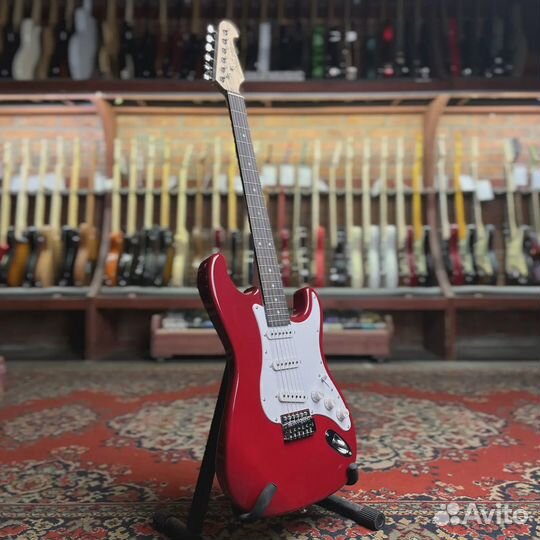 Электрогитара J&D Guitars ST-C Stratocaster SSS Re