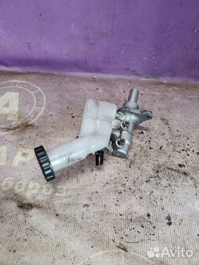 Главный тормозной цилиндр Mitsubishi Outlander Xl