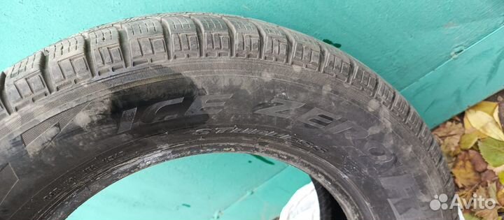 Pirelli Ice Zero FR 215/65 R16C