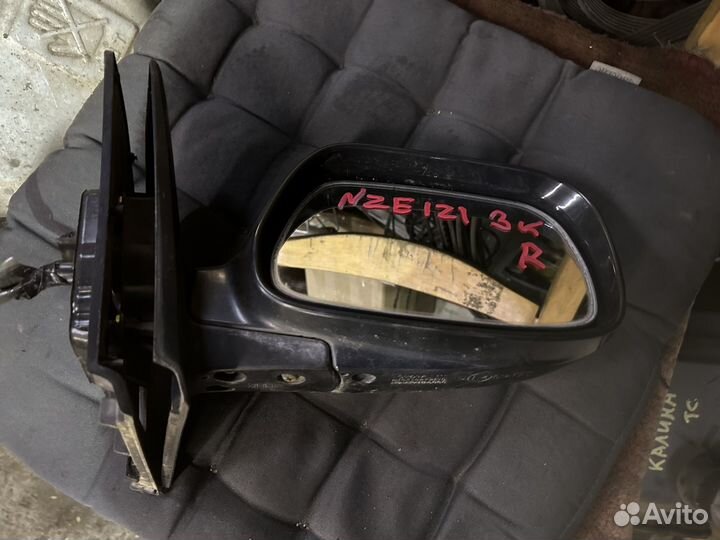 Зеркало правое Toyota Corolla e120