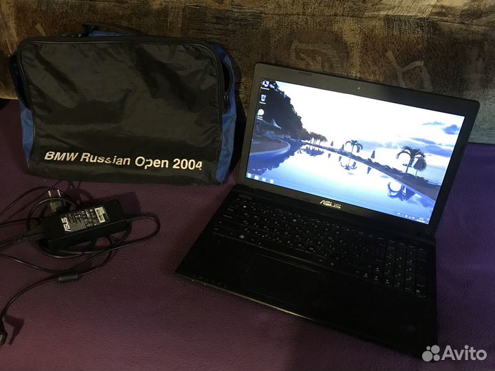 Ноутбук с сумкой