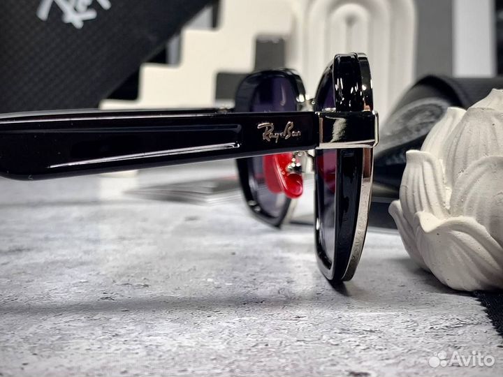 Очки Ray Ban Ferrari черные