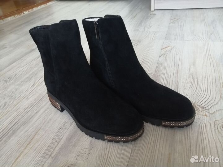 Ботинки демисезонные женские 38 размер