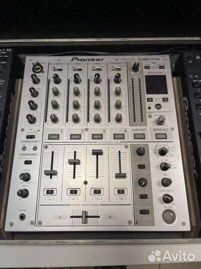 Комплект Pioneer CDJ-2000 и DJM-700