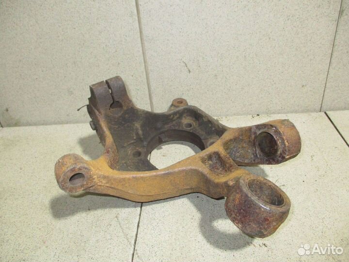 Кулак поворотный задний правый Subaru Forester 3