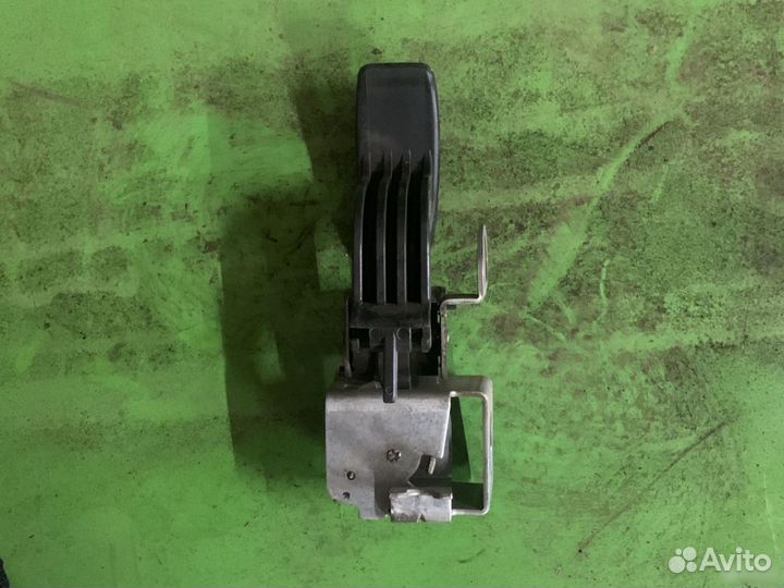 Ручка открывания багажника Honda Civic 4D 2006-201