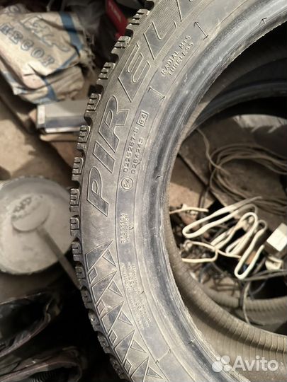 Pirelli 176A2 CE11 TL 215/50 R17 T