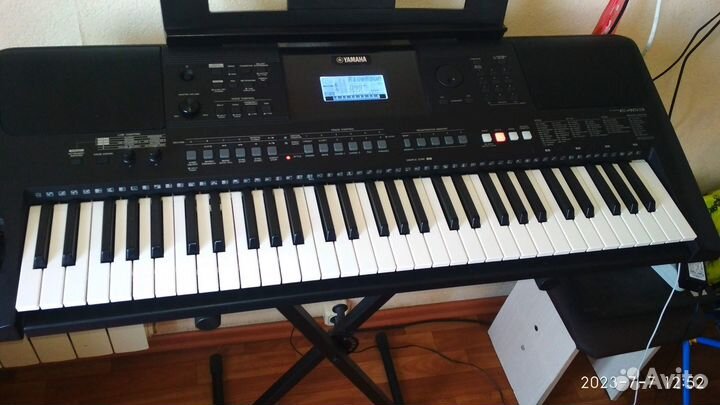 Синтезатор yamaha PSR-E463