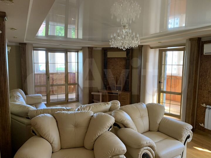 4-к. квартира, 175 м², 6/10 эт.