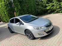 Opel Astra 1.6 MT, 2012, 177 000 км, с пробегом, цена 700 000 руб.