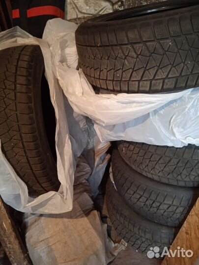 Bridgestone Blizzak DM-V2 225/55 R19