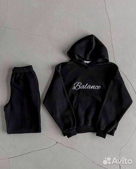 Спортивный костюм женский