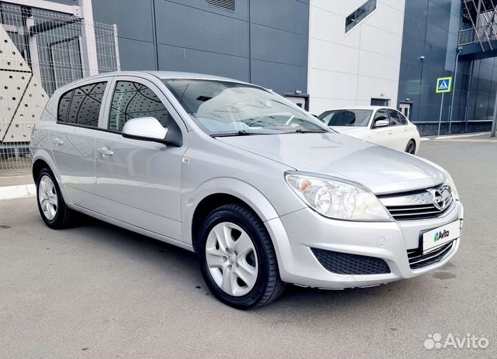 Opel Astra 1.8 AT, 2014, 125 000 км