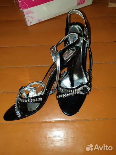 Обувь женская размер 37