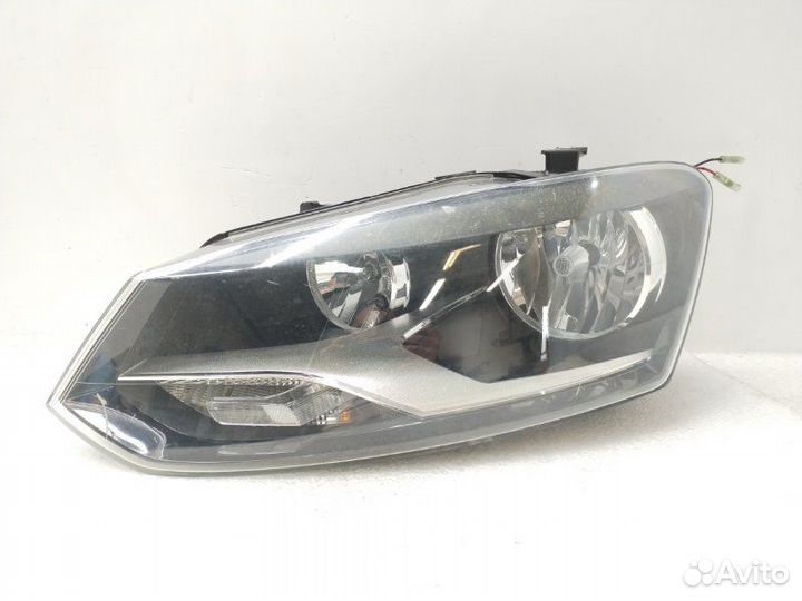 Фара передняя Volkswagen Polo 5 2010