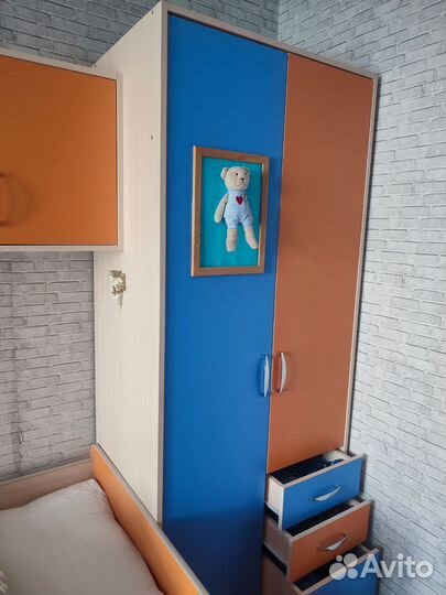 Детская стенка (уголок)