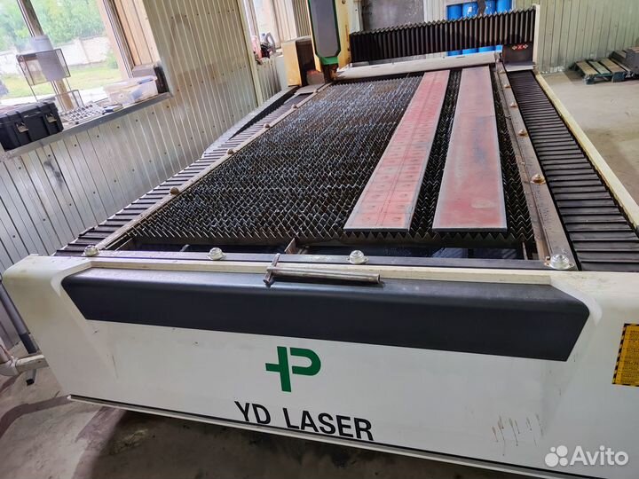 Лазерный станок для резки металла YD 3015C