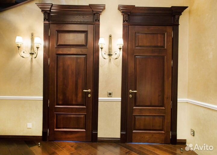 Дверь из массива