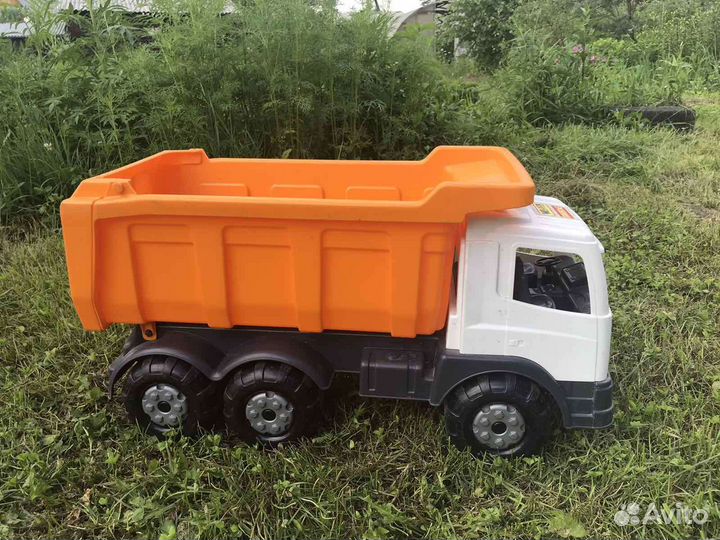 Игрушка грузовик