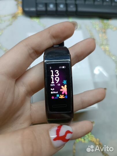 Фитнес браслет huawei band 4 pro