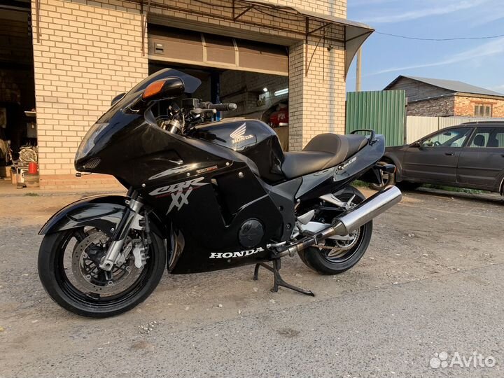 Honda cbr1100xx