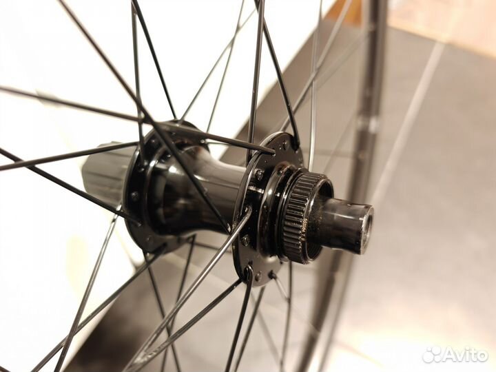 Колёса Bontrager TLR Disk 28