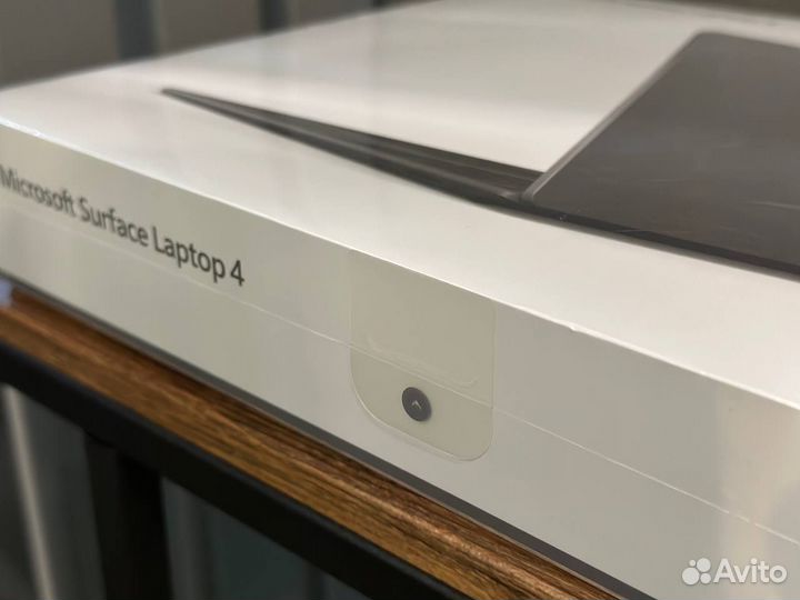 Microsoft Surface laptop 4 i7-1185G7/32GB/1TB
