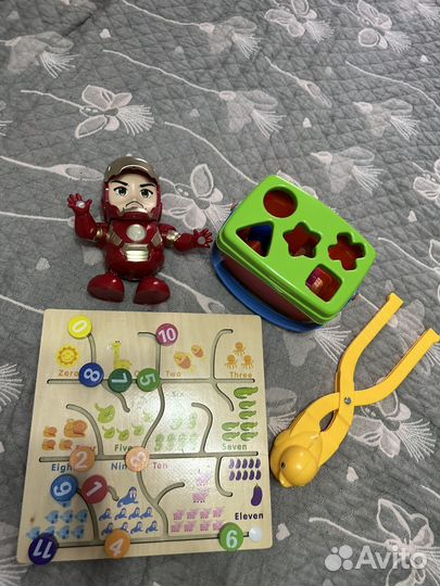 Детские развивающие игрушки