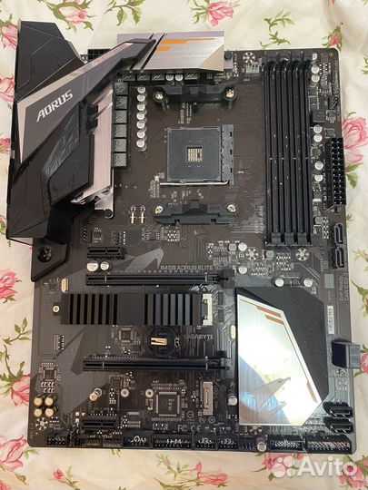 Материнская плата gigabyte b450 aorus elite v2