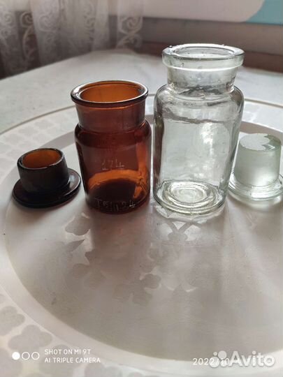 Банки,бутылка темное