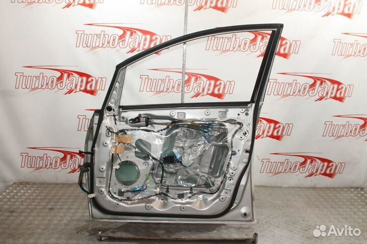 Дверь передняя правая Mitsubishi Grandis NA4W