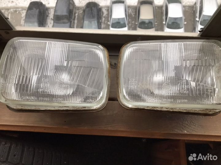 Фары Toyota Celica 180