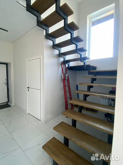 Изготовление лестниц на металлическом каркасе