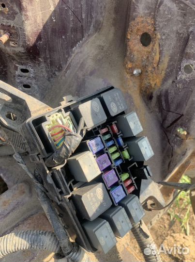 Блок предохранителей джили мк кросс