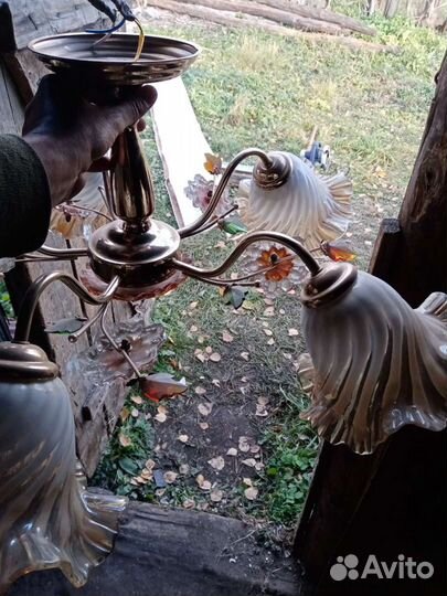 Люстра 5 рожков 5 плафонов