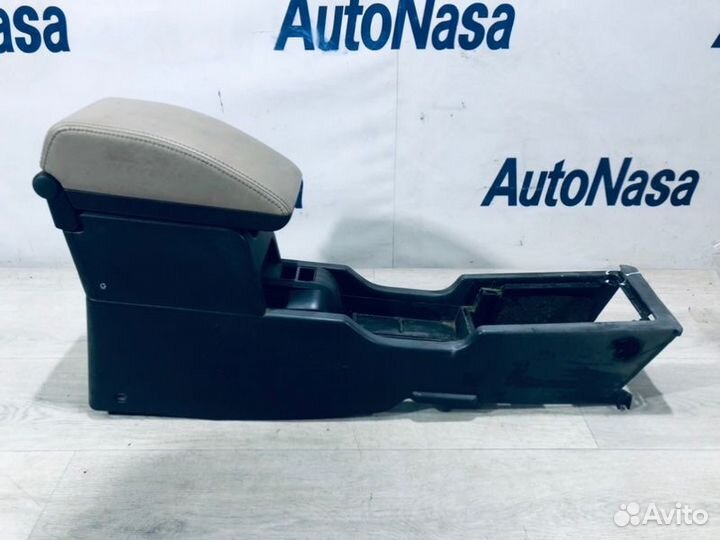 Консоль Nissan X-Trail T30 YD22 2001-2006