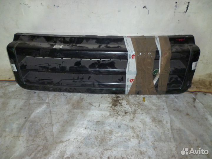 Решетка Land Rover Discovery L318 '98-02 б/у 3 час