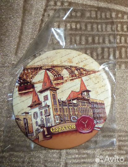 Магнит на холодильник