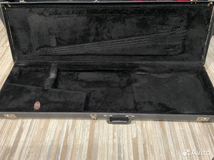 Кофр для бас гитары fender jazz bass