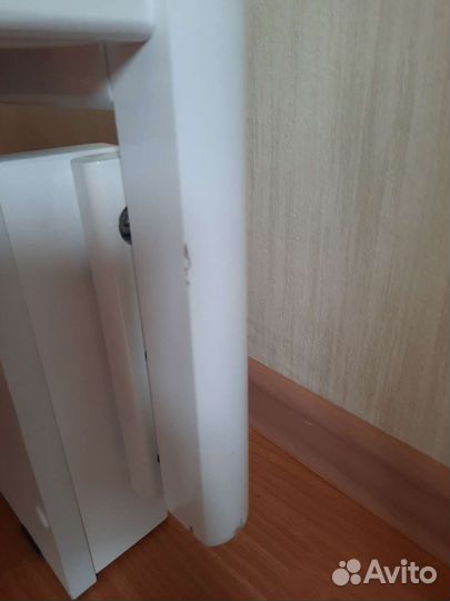 Детская кроватка с маятником