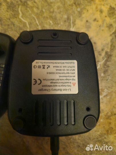 Зарядное устройство Wouxun 12V