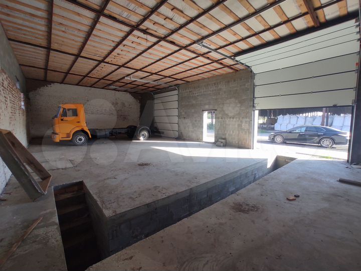 Склад, 240 м²