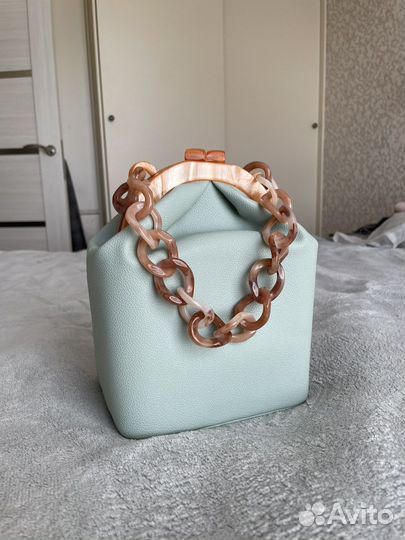 Сумка женская кожаная с цепочкой