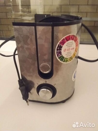 Соковыжималка polaris PEA 0829 Fruit Fusion 800 Вт