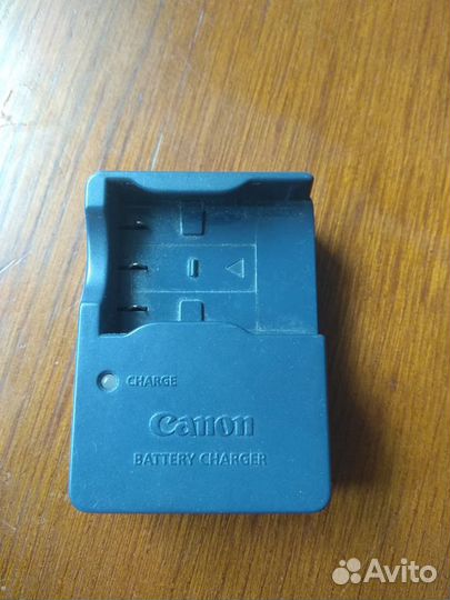 Зарядное устройство на фотоаппарат Canon