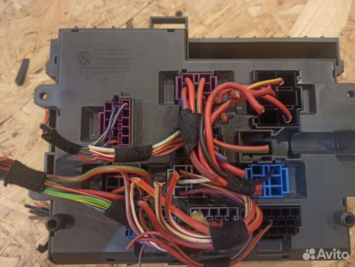 Блок предохранителей BMW E81, E82, E87, E88