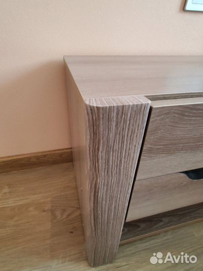 Тумба прикроватная