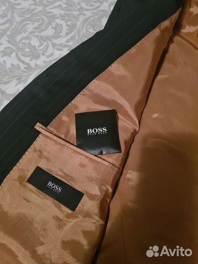 Мужской костюм Hugo boss